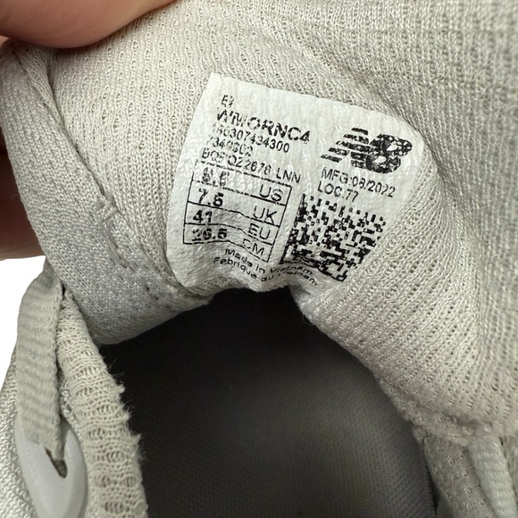 New Balance Women Fresh Foam v4 Run Jog SZ 9.5 B Grey WM0RNC4 Jog Sneakers Shoes - Picture 6 of 10